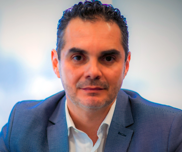 Fernando Ralero en acción