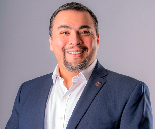 Juan Pablo Aguilar en acción